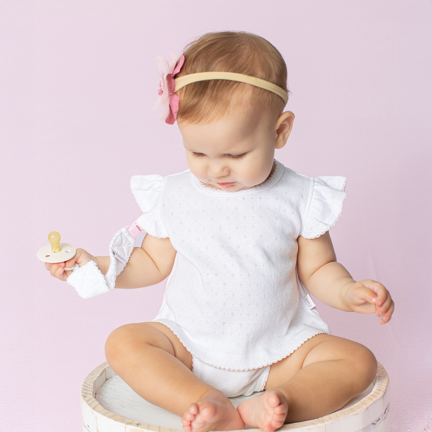 Paty Organic Cotton Pointelle Knit Pacifier Clip